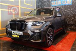 بی ئێم دەبڵیو X7